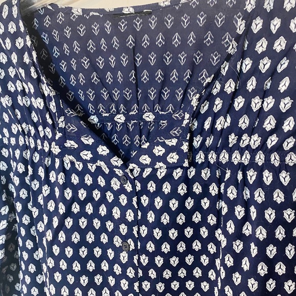 Boutique blue and white pattern long sleeve tunic - Picture 2 of 3